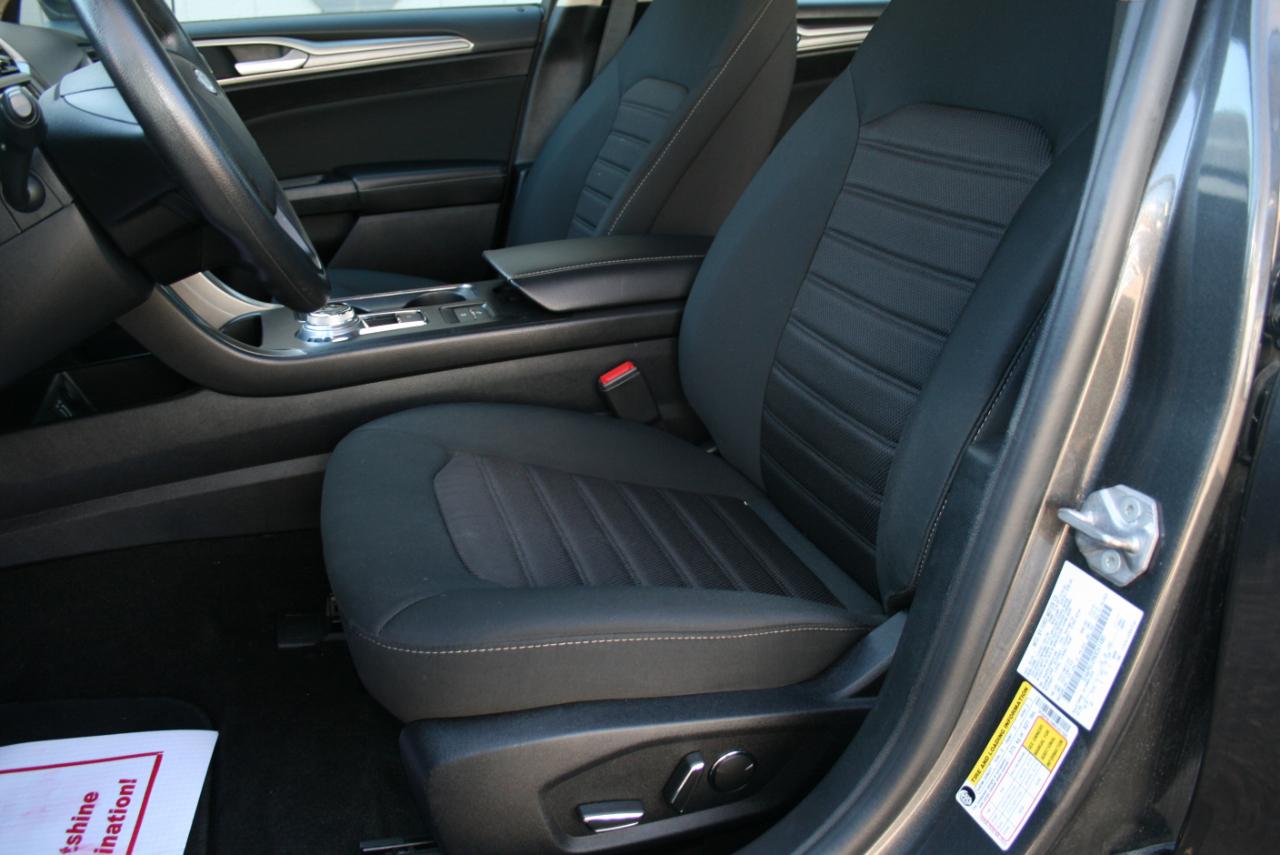 Ford Fusion Hybrid SE 2019