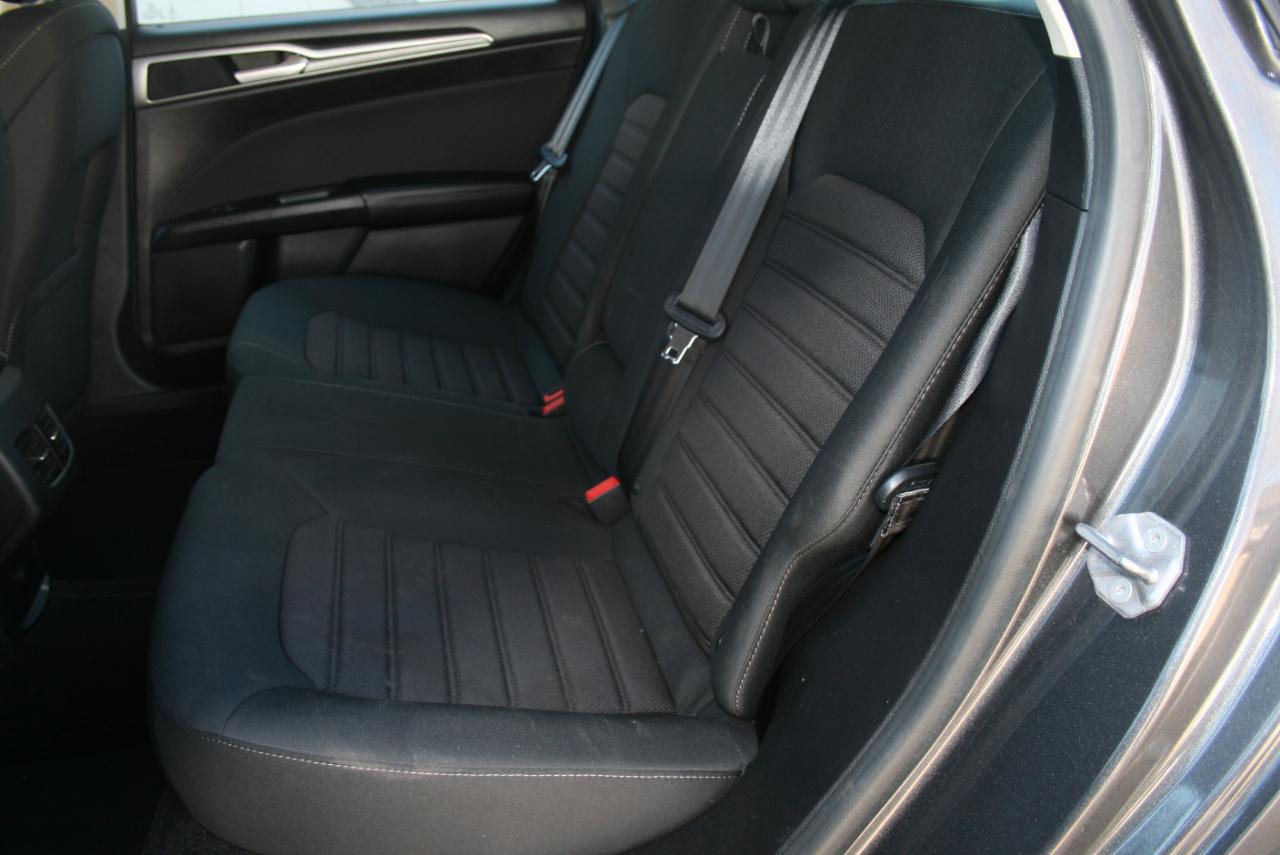 Ford Fusion Hybrid SE 2019