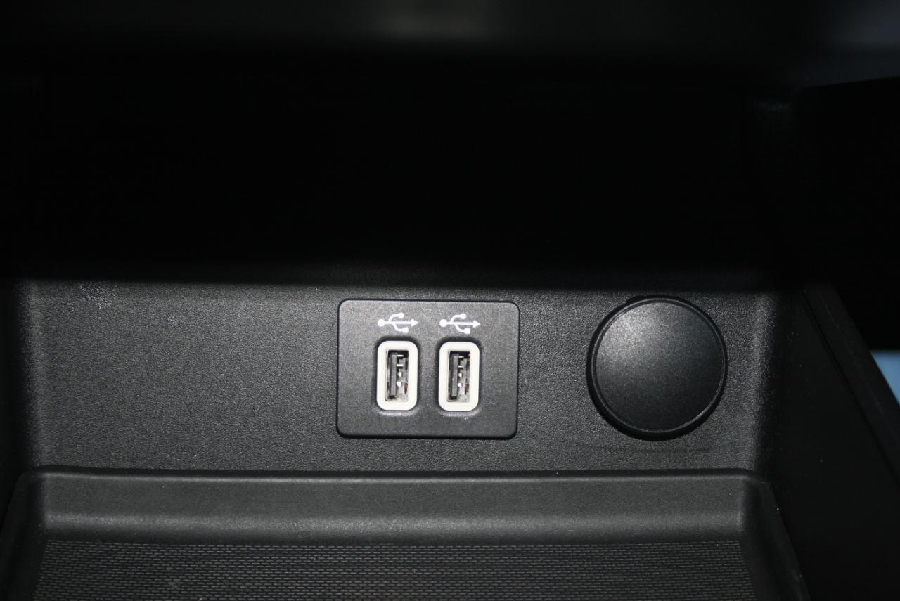 Ford Fusion Hybrid SE 2019