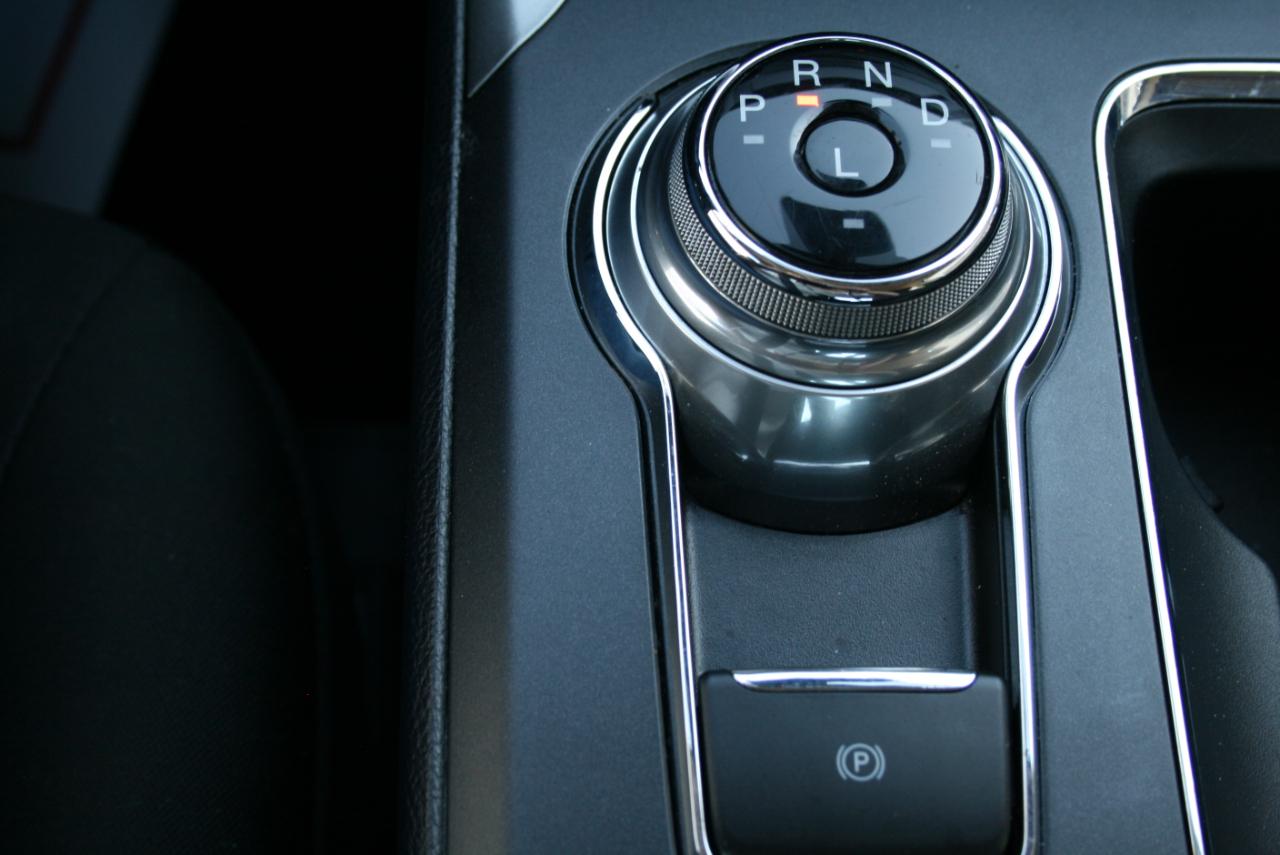 Ford Fusion Hybrid SE 2019