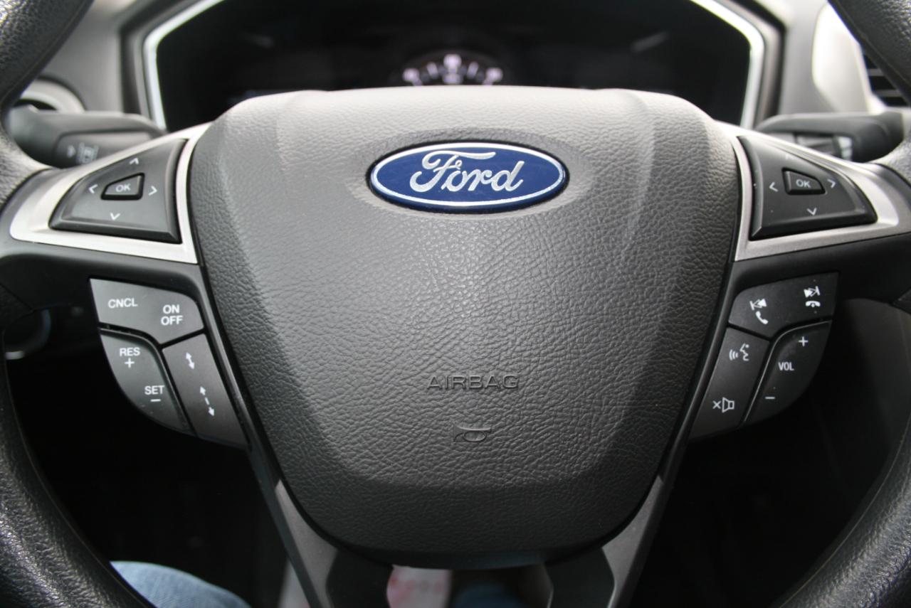 Ford Fusion Hybrid SE 2019