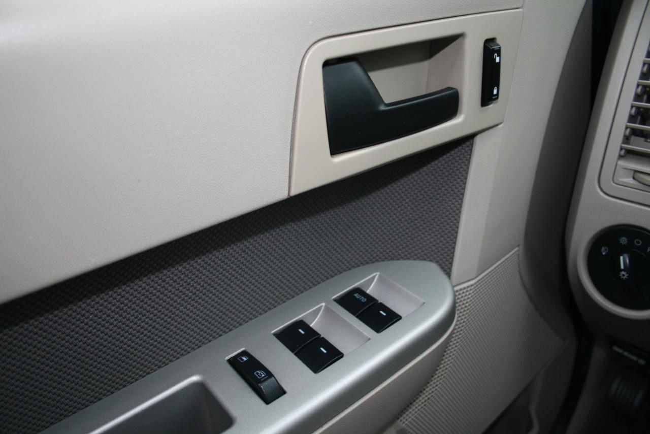 Ford Escape Hybrid FWD 2009