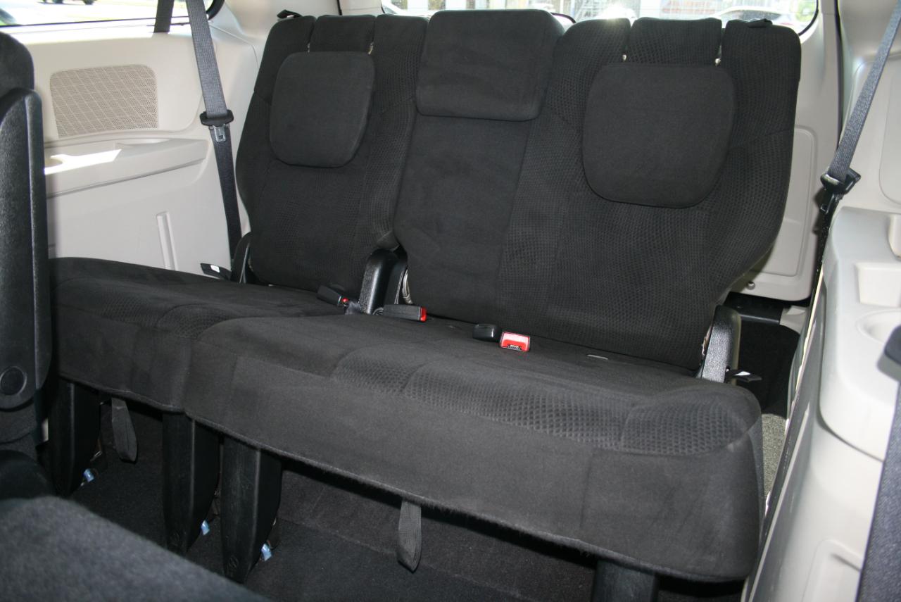 Dodge Grand Caravan SE 2013