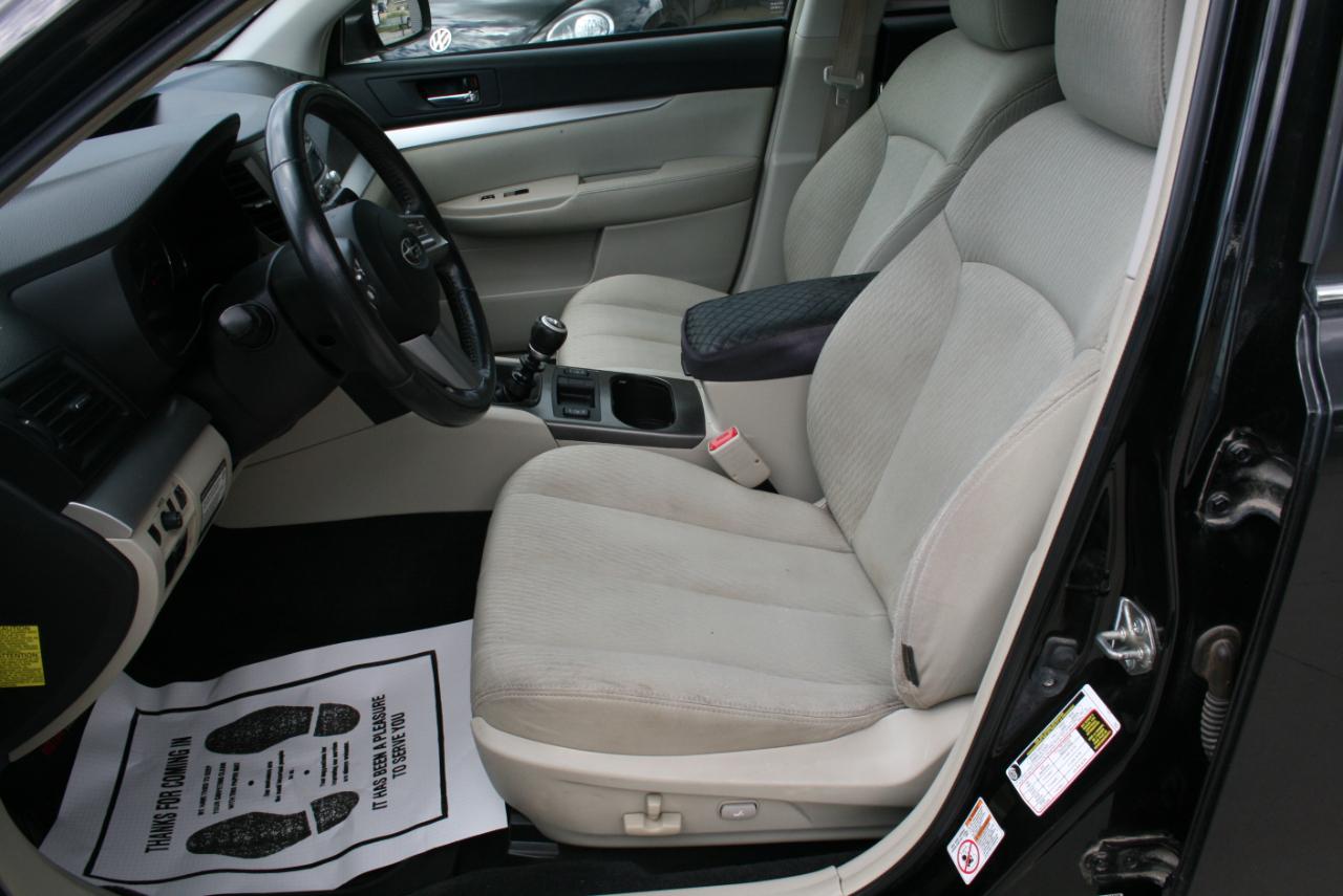 Subaru Outback 2.5i Premium 2010