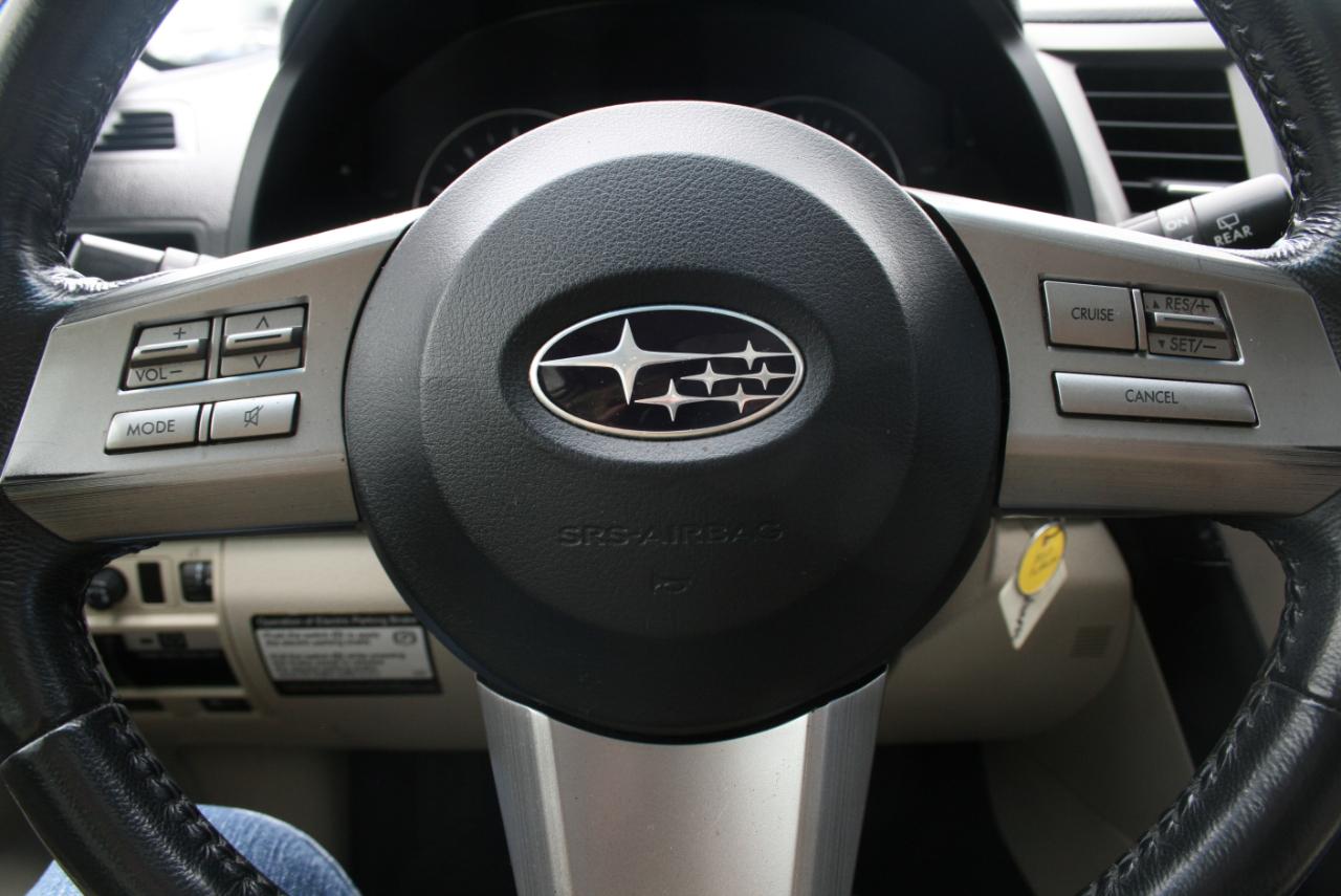 Subaru Outback 2.5i Premium 2010
