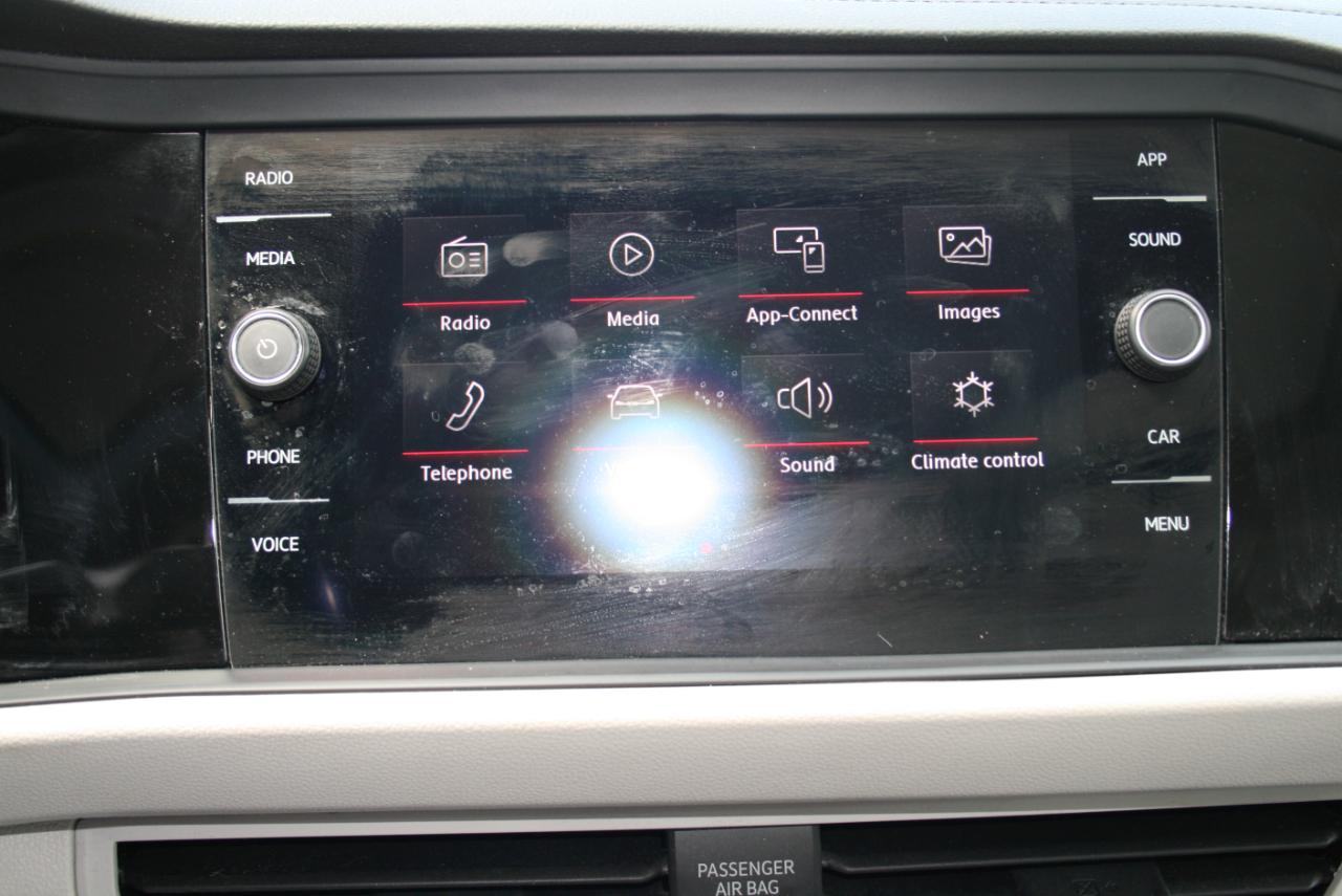 Volkswagen Jetta 1.4T SEL 8A 2020