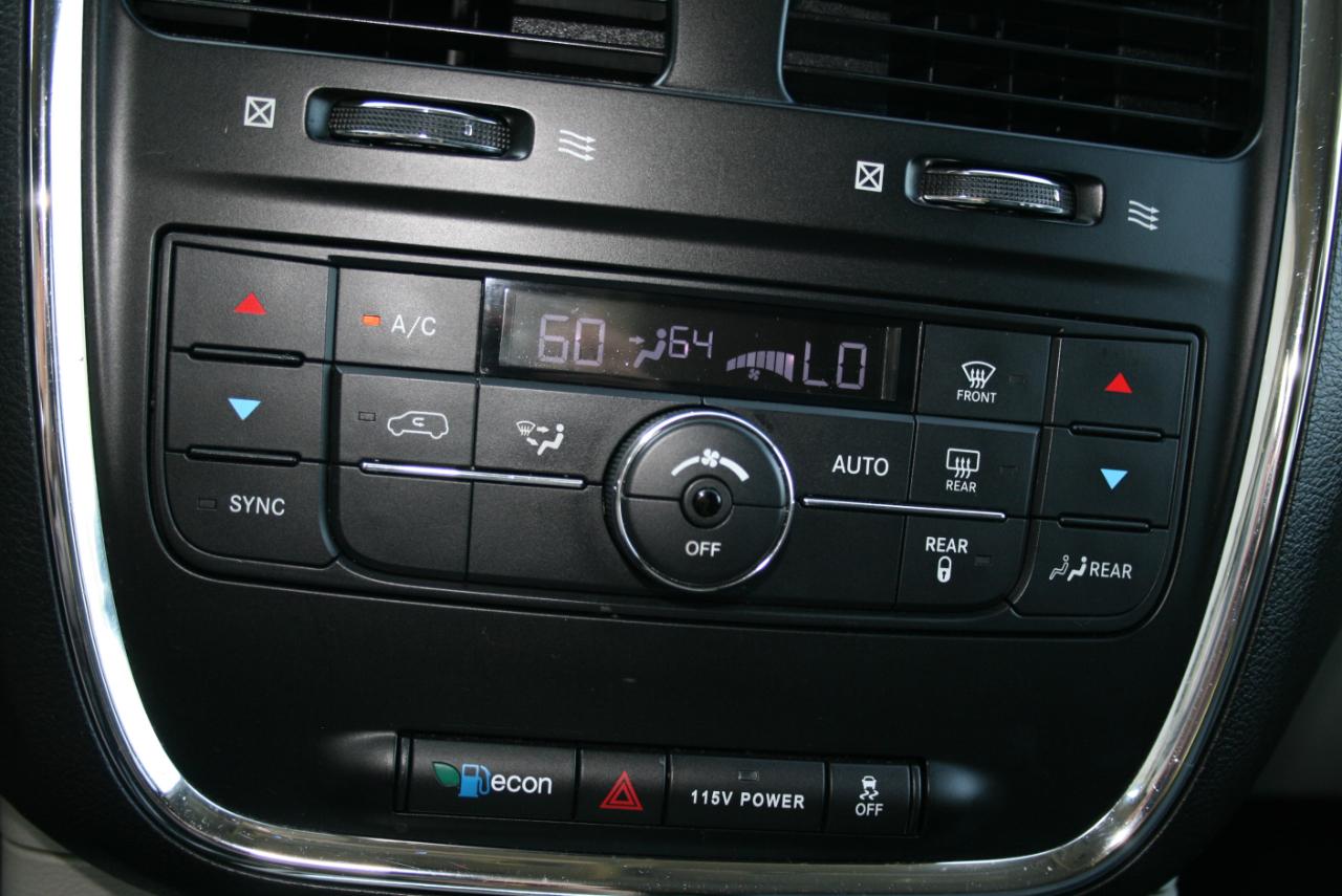Chrysler Town & Country Touring 2015