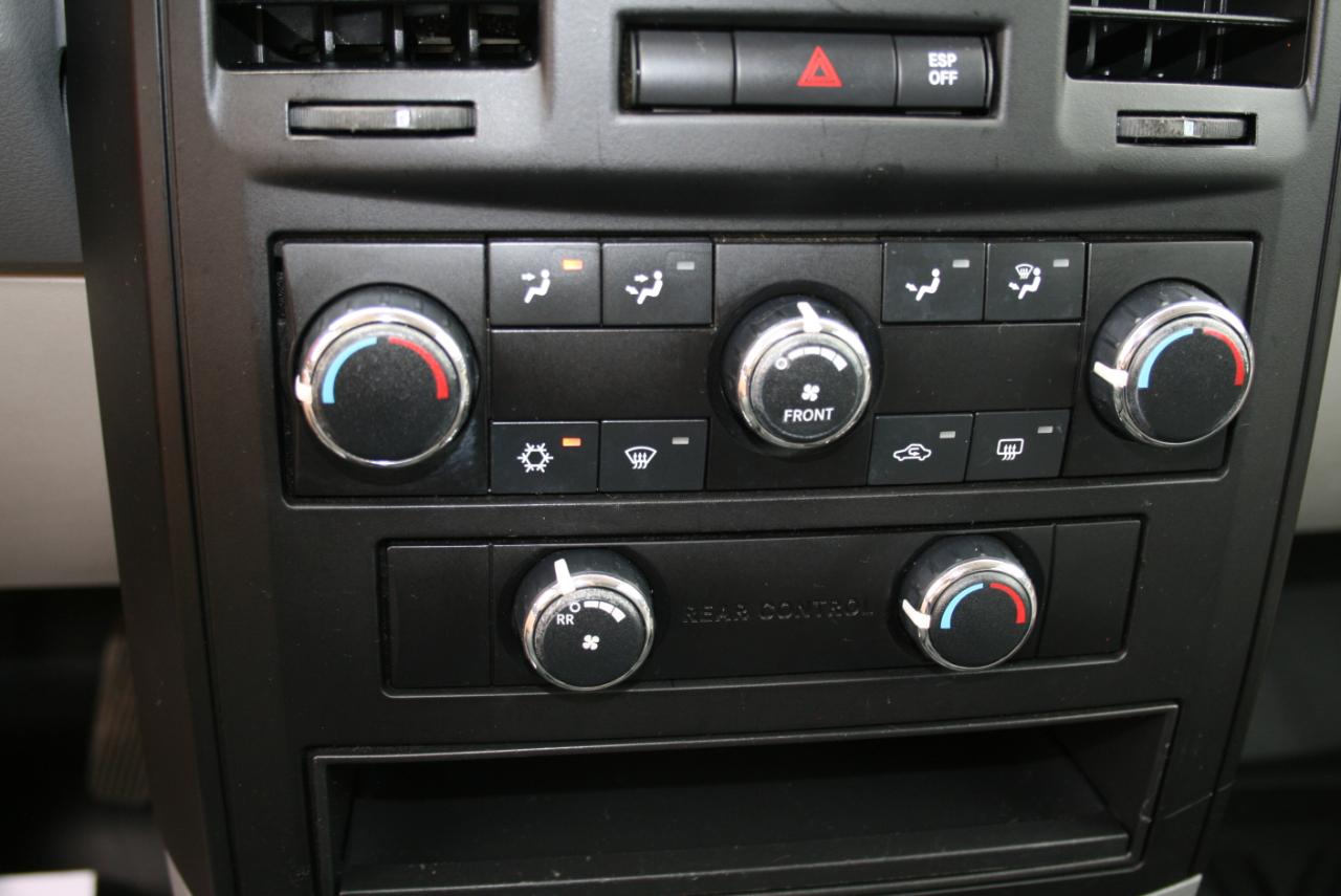 Dodge Grand Caravan SE 2009