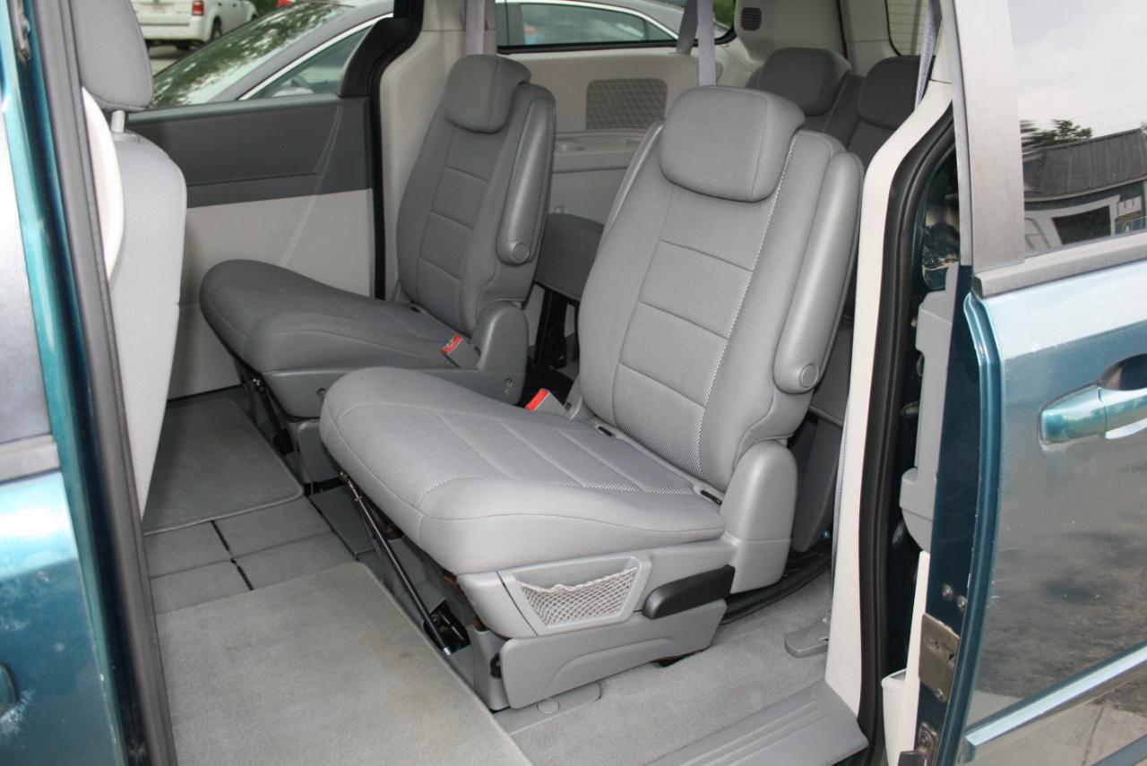 Dodge Grand Caravan SE 2009