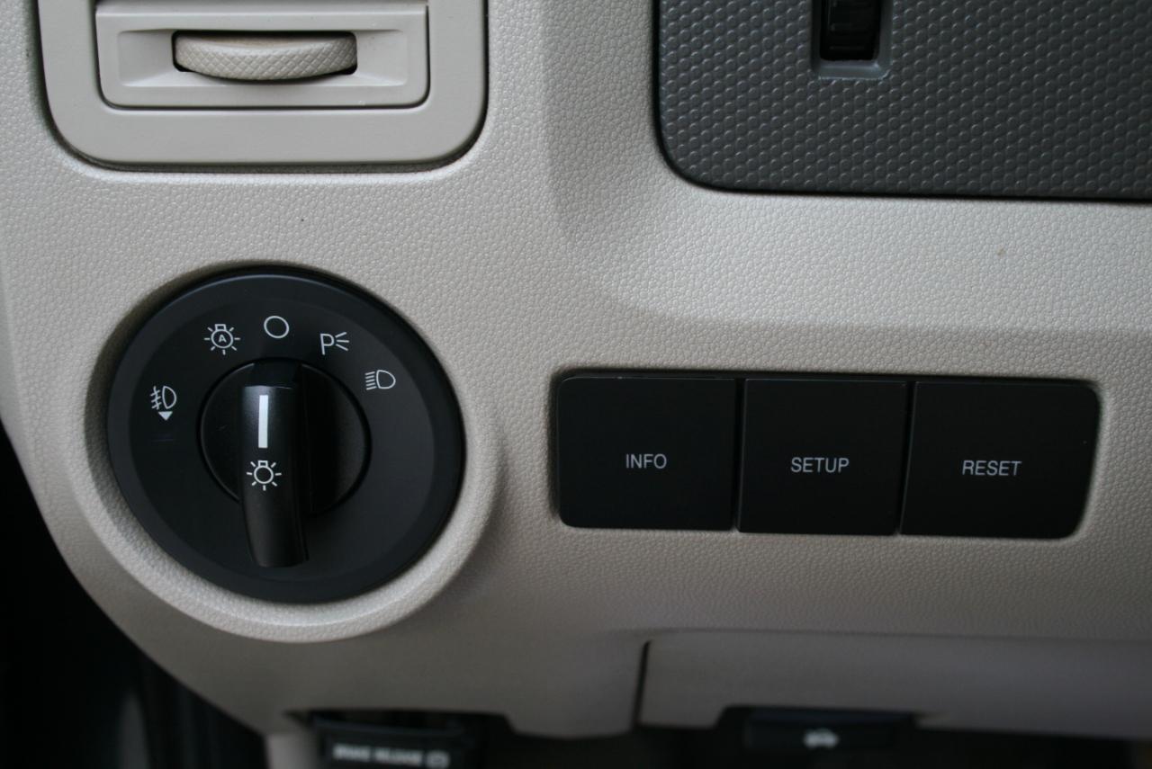Ford Escape Hybrid FWD 2009