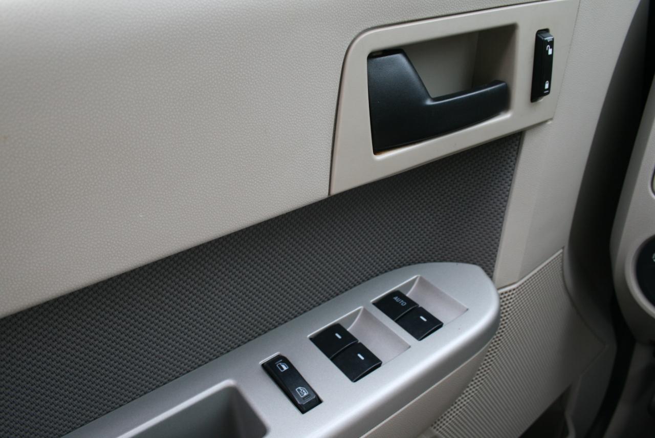 Ford Escape Hybrid FWD 2009