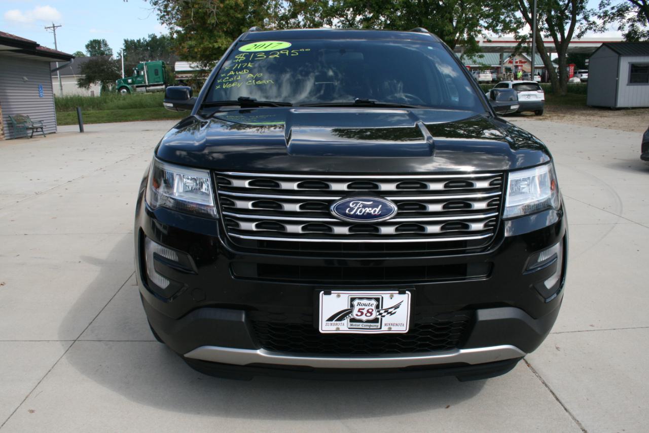 Ford Explorer XLT 4WD 2017