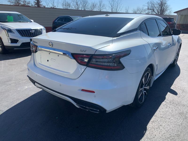 Nissan Maxima 3.5 SV 2022