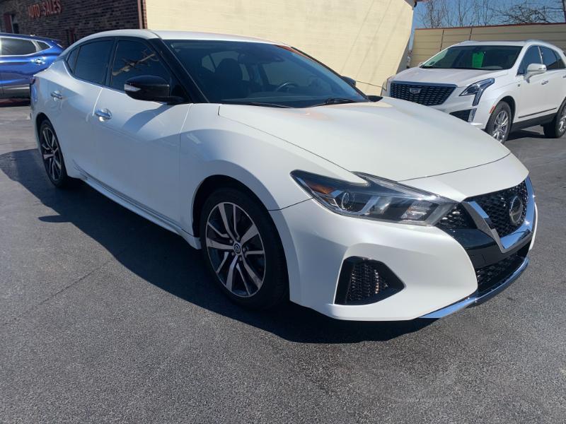 Nissan Maxima 3.5 SV 2022