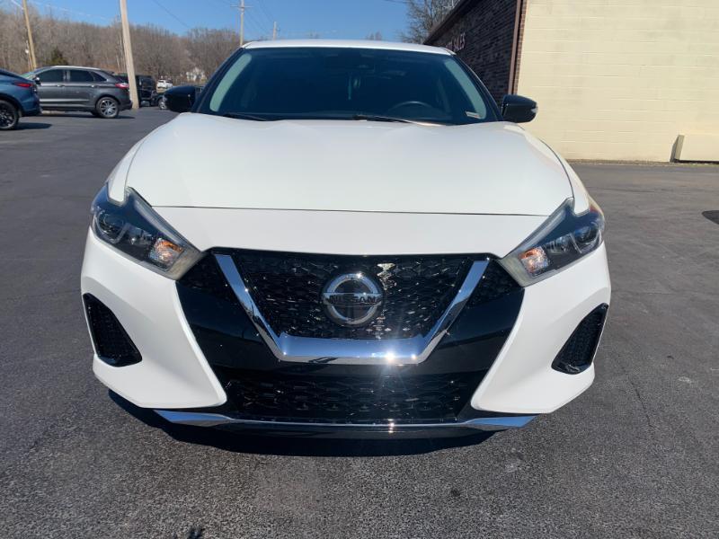 Nissan Maxima 3.5 SV 2022