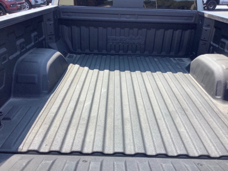 Chevrolet Silverado 1500 High Country Crew Cab 4WD 2024 Chevrolet Silverado 1500 High Country Crew Cab 4WD 2024