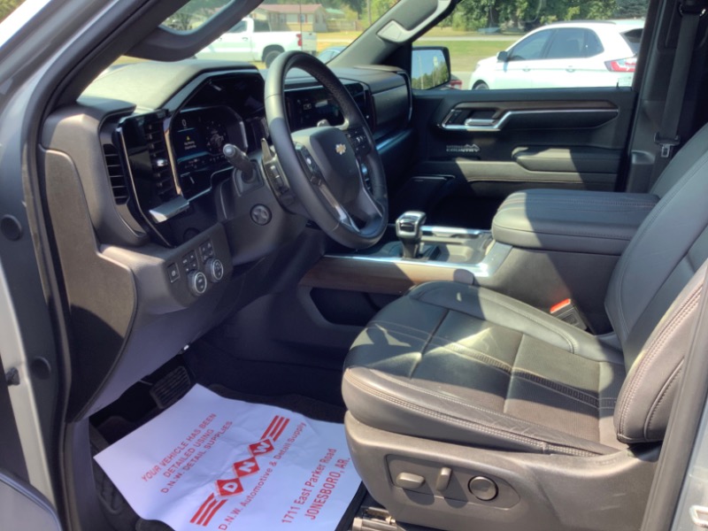 Chevrolet Silverado 1500 High Country Crew Cab 4WD 2024 Chevrolet Silverado 1500 High Country Crew Cab 4WD 2024