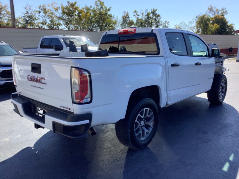 GMC Canyon AT4 Crew Cab w/Cloth 4WD 2022 GMC Canyon AT4 Crew Cab w/Cloth 4WD 2022