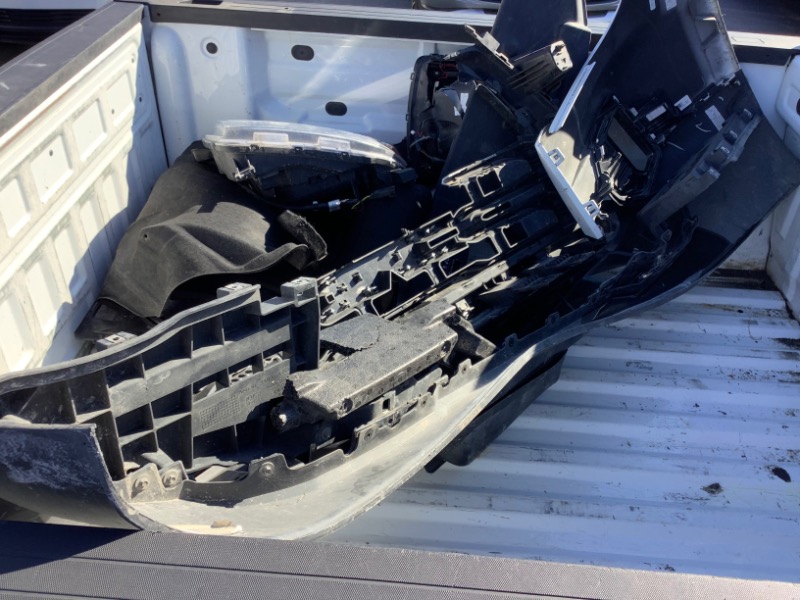 GMC Canyon AT4 Crew Cab w/Cloth 4WD 2022 GMC Canyon AT4 Crew Cab w/Cloth 4WD 2022