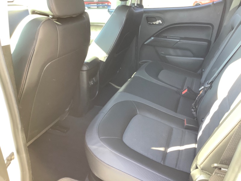 GMC Canyon AT4 Crew Cab w/Cloth 4WD 2022 GMC Canyon AT4 Crew Cab w/Cloth 4WD 2022