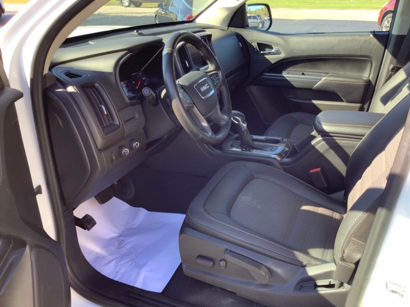 GMC Canyon AT4 Crew Cab w/Cloth 4WD 2022 GMC Canyon AT4 Crew Cab w/Cloth 4WD 2022