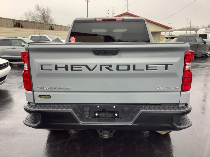 Chevrolet Silverado 1500 Trail Boss Custom Crew Cab 4WD 2025
