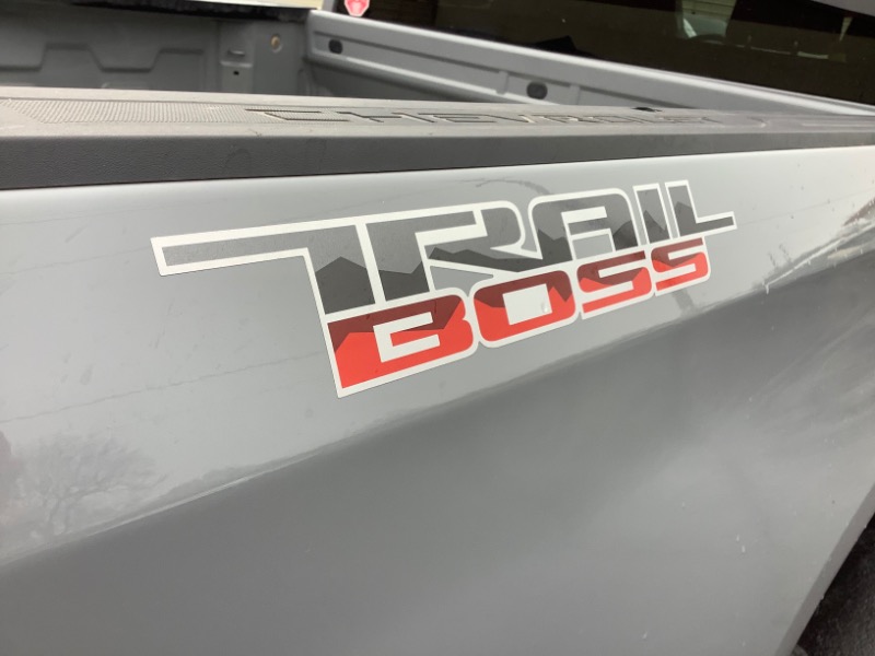 Chevrolet Silverado 1500 Trail Boss Custom Crew Cab 4WD 2025