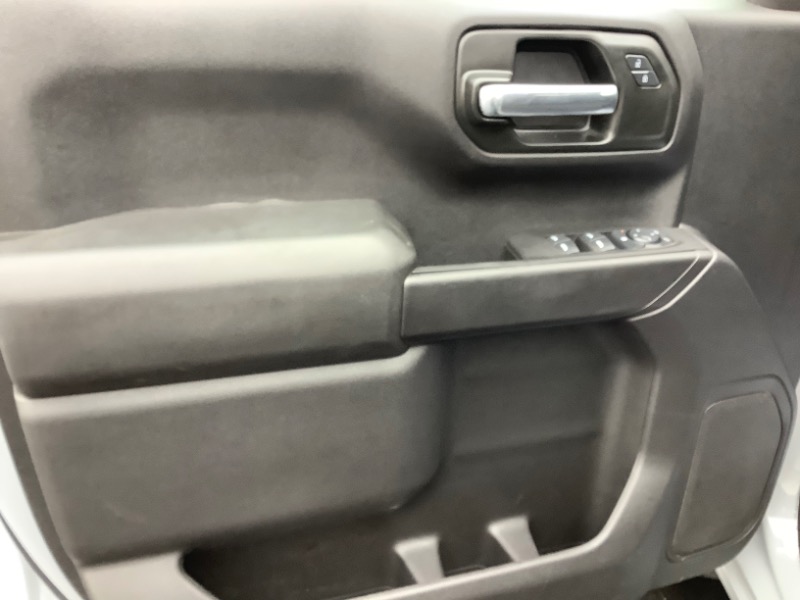 Chevrolet Silverado 1500 Trail Boss Custom Crew Cab 4WD 2025