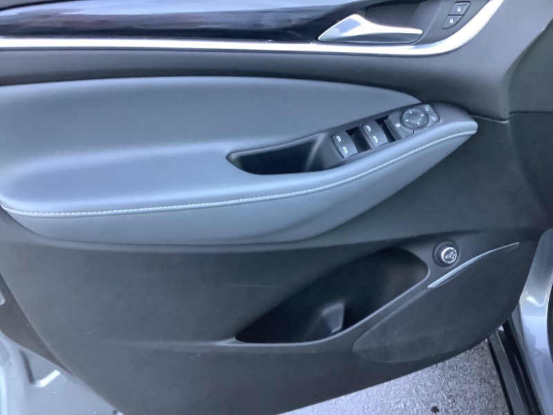 Buick Enclave Essence FWD 2020