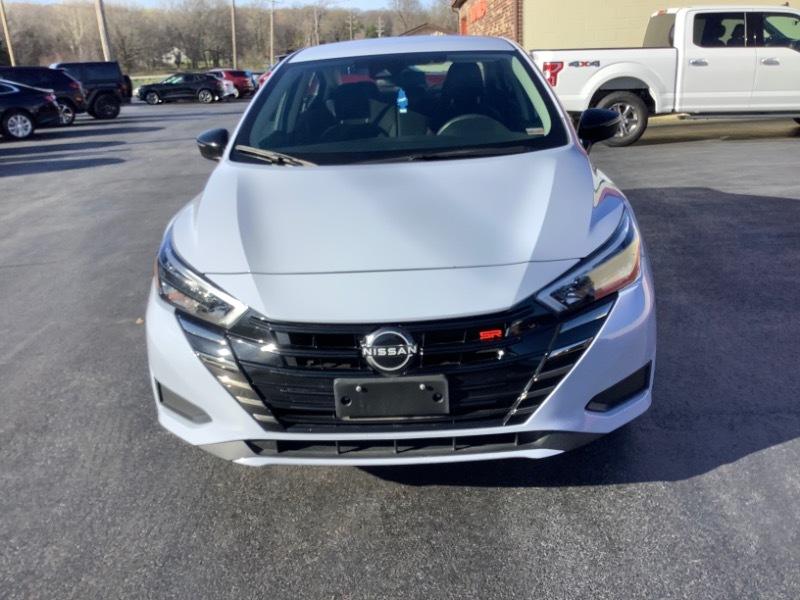 Nissan Versa SR 2023