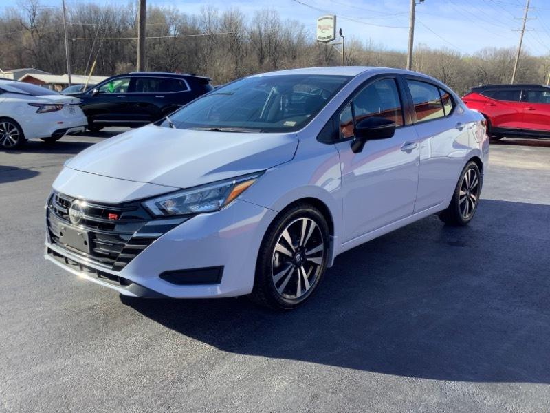 2023 Nissan Versa Sedan SR