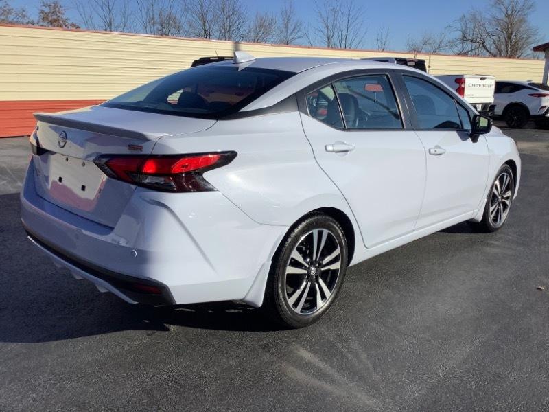 Nissan Versa SR 2023