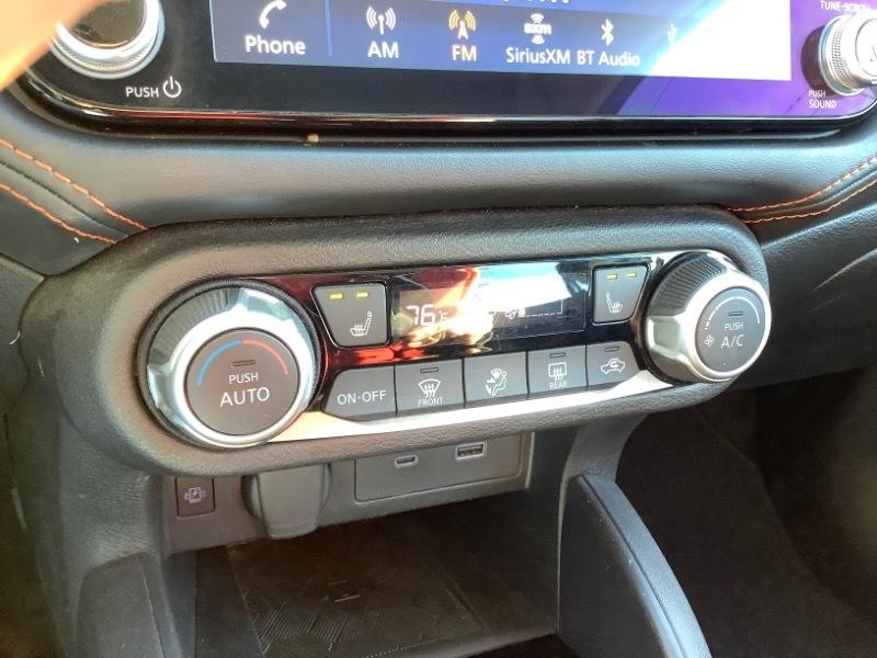 Nissan Versa SR 2023