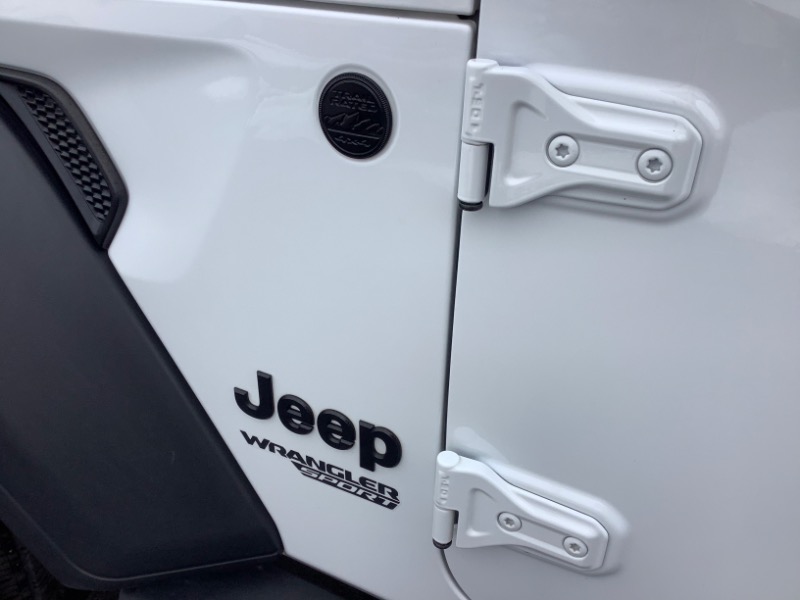 Jeep Wrangler Sport 2021