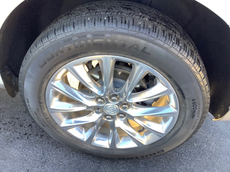 Buick Enclave Essence FWD 2021