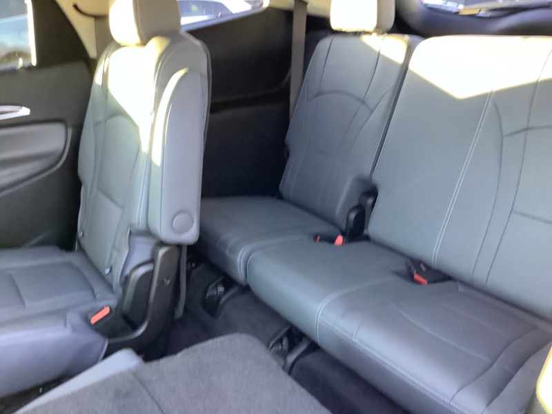 Buick Enclave Essence FWD 2021