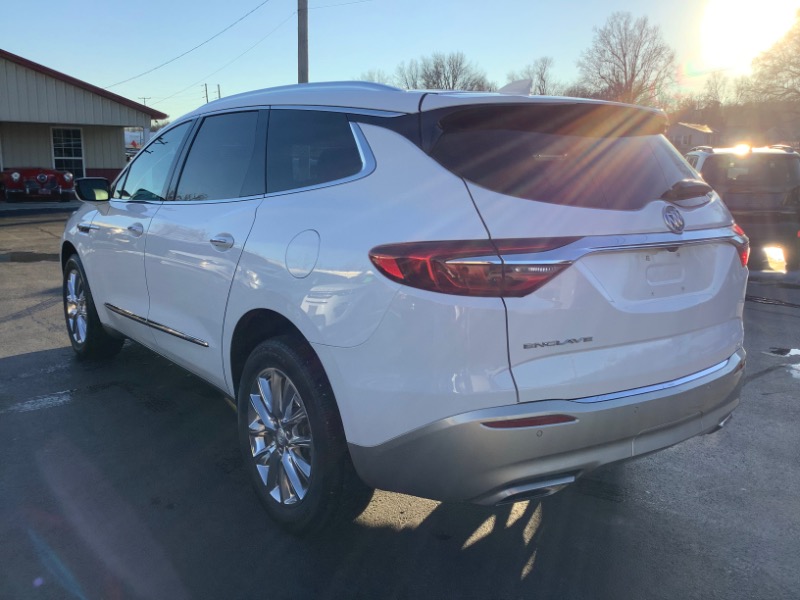 Buick Enclave Essence FWD 2021