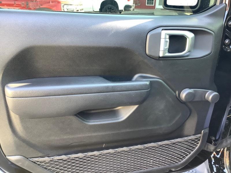 Jeep Wrangler Sport 2024