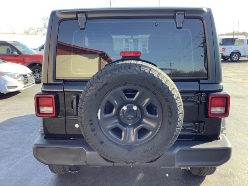 Jeep Wrangler Sport 2024