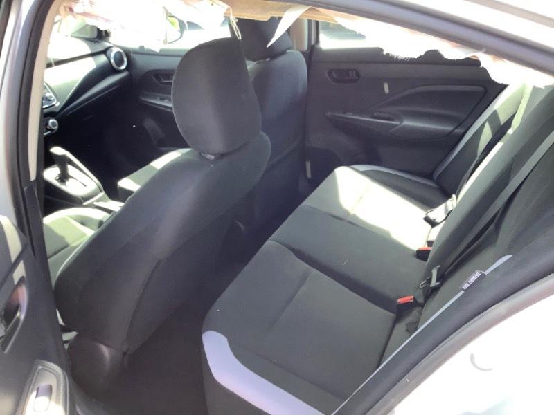 Nissan Versa S CVT 2025
