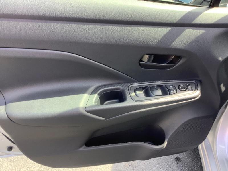 Nissan Versa S CVT 2025