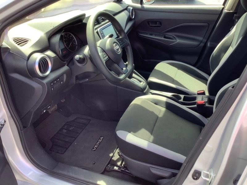 Nissan Versa S CVT 2025