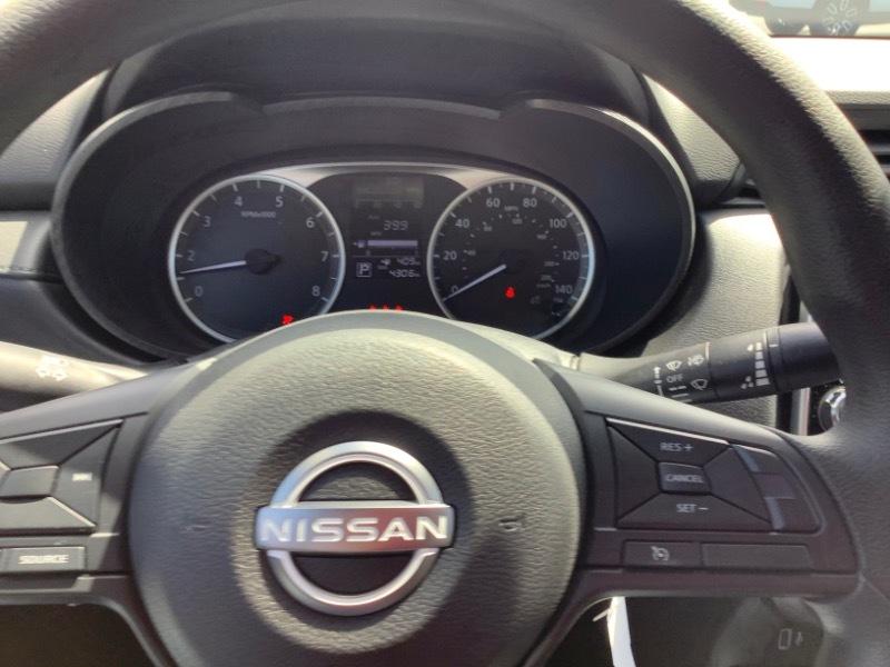 Nissan Versa S CVT 2025