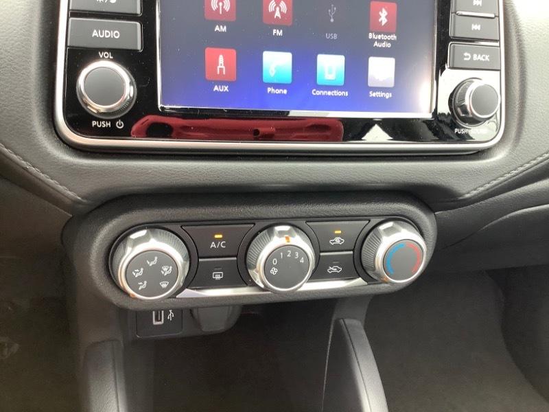 Nissan Versa S CVT 2025