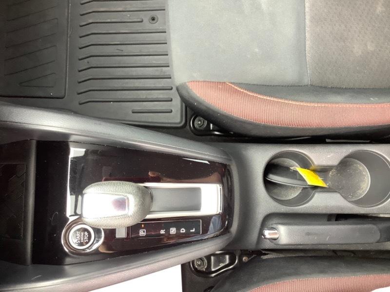 Nissan Versa SR 2023