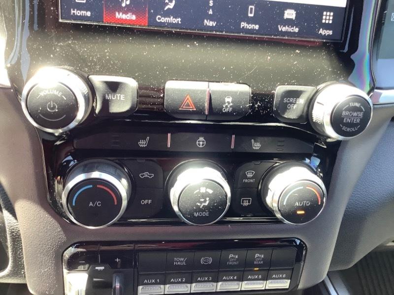 RAM 2500 Tradesman Crew Cab SWB 4WD 2022