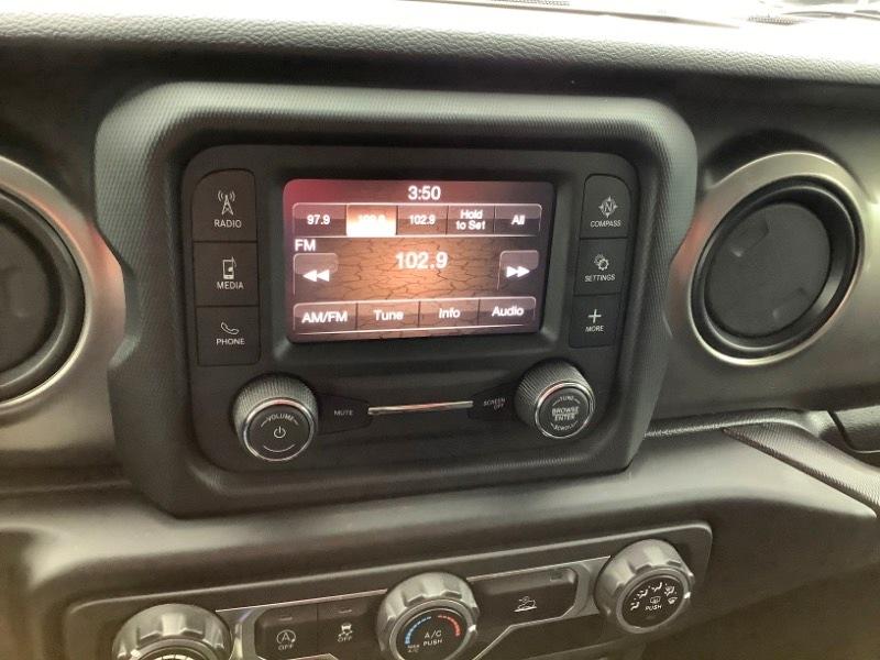 Jeep Wrangler Sport 2021