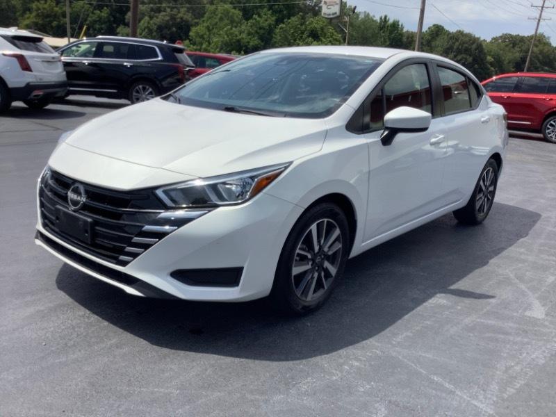 Nissan Versa SV 2024