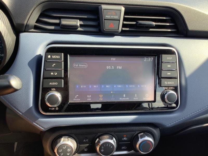 Nissan Versa SV 2024