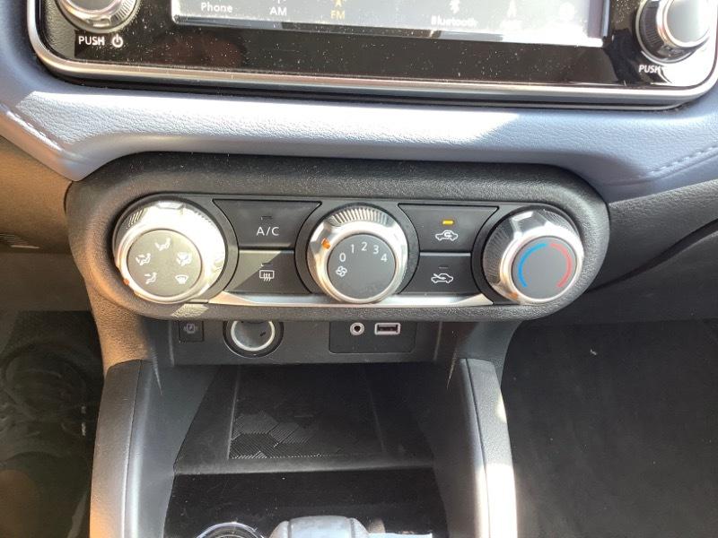 Nissan Versa SV 2024
